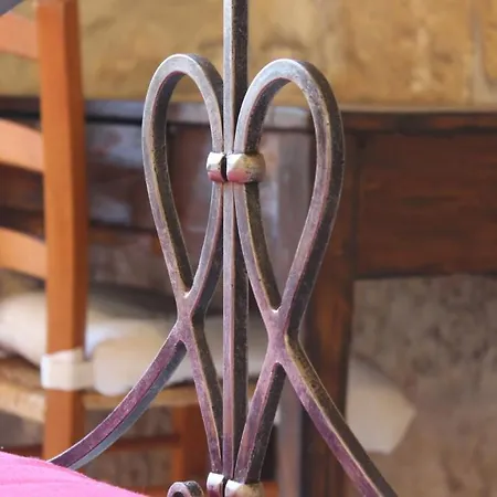 Lo Gnomo Bed & Breakfast 3*