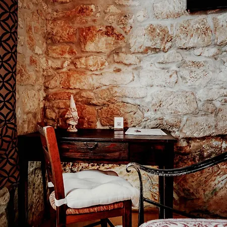 Lo Gnomo Bed & Breakfast 3*