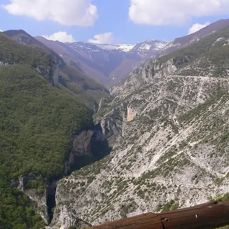 Lo Gnomo Bed & Breakfast Pennapiedimonte