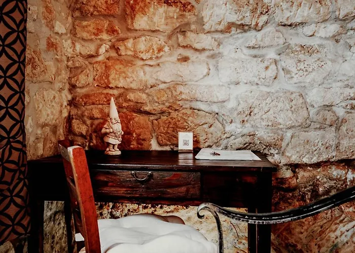 Lo Gnomo Bed & Breakfast 3*