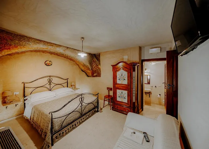 Lo Gnomo Bed and Breakfast