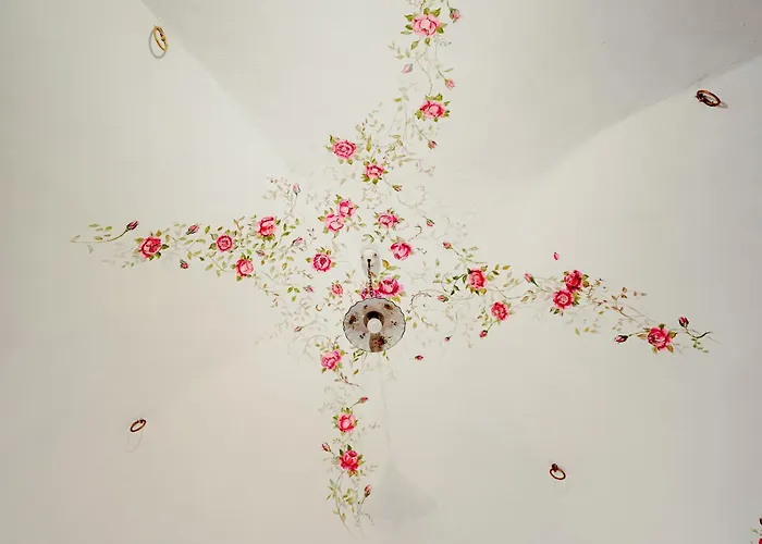 Lo Gnomo Bed & Breakfast 3*